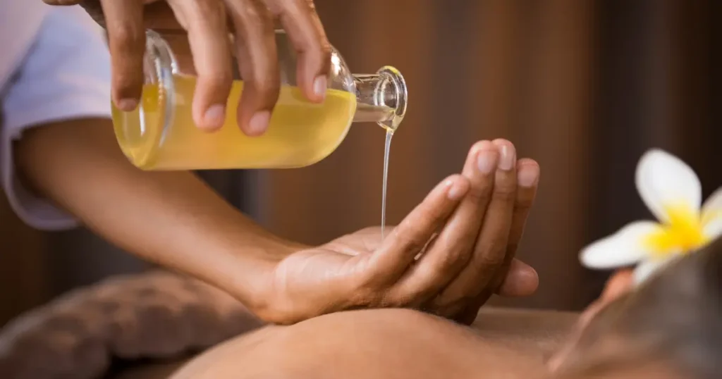 Ayurvedic lifestyle , Abhyanga (Massage)