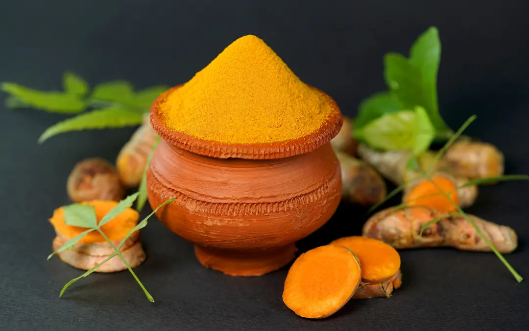 Blogs 3 Benefits and 3 Risks of Turmeric (Haldi) You Should Know